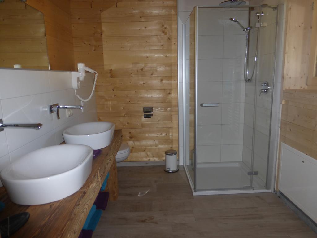Ferienwohnung Zillertal - Schwemberger Фюген Номер фото